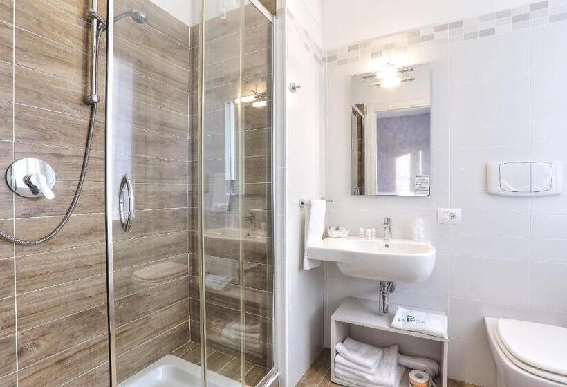 スタンダードトリプルルーム, La Pineta