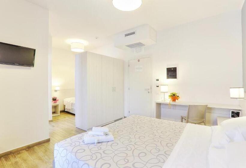 スタンダードトリプルルーム, La Pineta