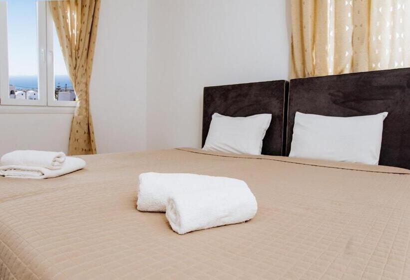 Habitación Estándar, Nikos