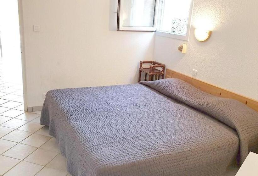 低层单卧公寓, Olmuccio