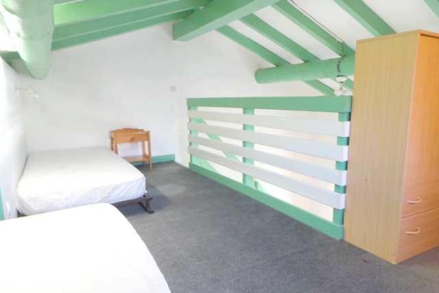 复式房间, Olmuccio