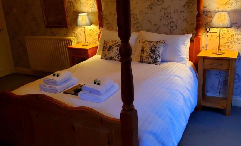 Номер Deluxe, The George Inn