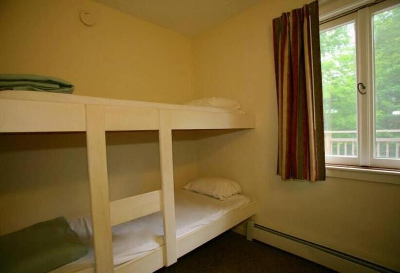 ファミリールーム, The Upper Pass Lodge At Magic Mountain