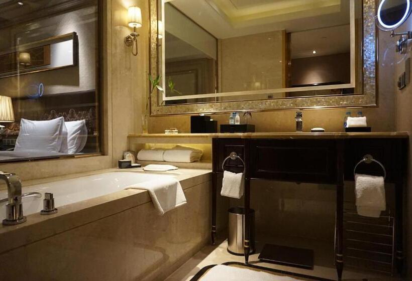 스탠다드 룸 킹사이즈 침대, Wanda Realm Harbin