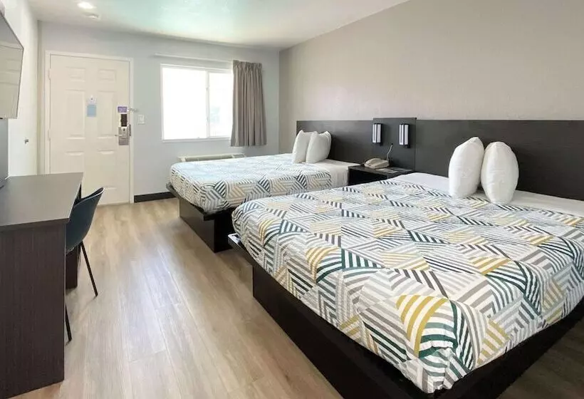 デラックスルーム, Motel 6 costa Mesa, Ca