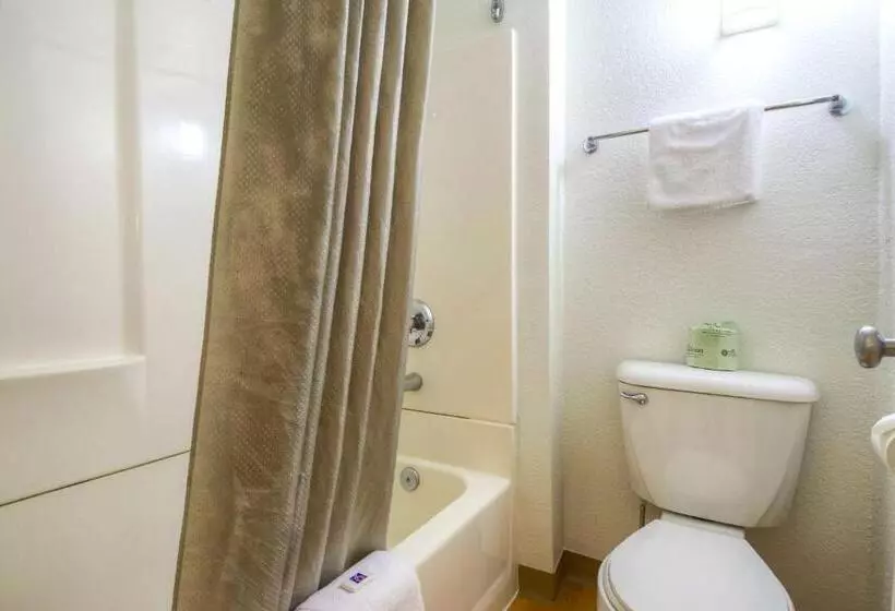 スタンダードルーム, Motel 6 costa Mesa, Ca