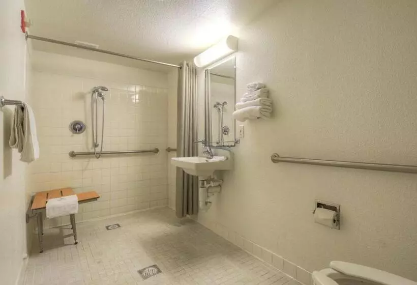 身障者適用スタンダードルーム, Motel 6 costa Mesa, Ca