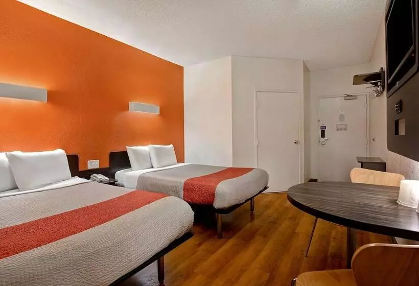 ２ダブルベッドのスタンダードルーム, Motel 6 gilroy, Ca