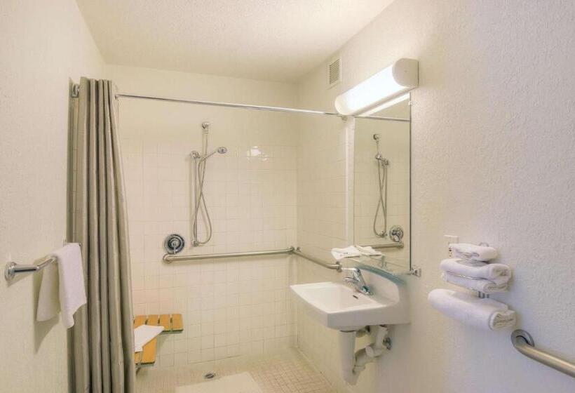 Номер Стандарт Адаптированный для Инвалидов, Motel 6simi Valley, Ca