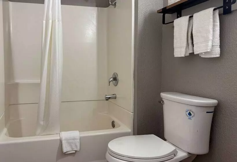 スイート, Motel 6simi Valley, Ca