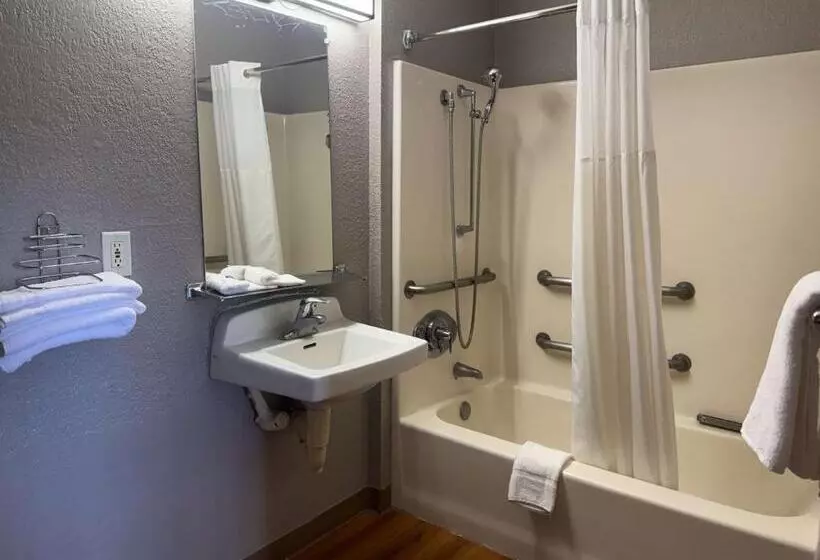身障者適用スタンダードルーム, Motel 6simi Valley, Ca