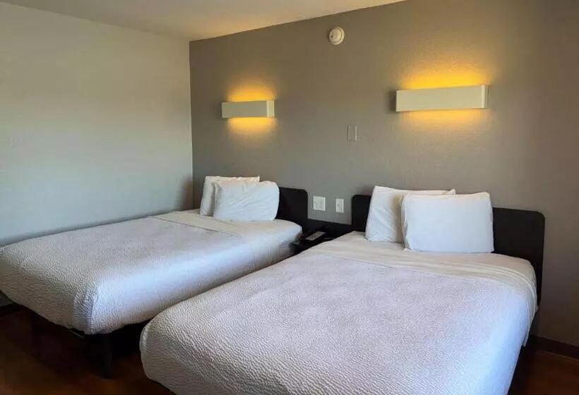 身障者適用スタンダードルーム, Motel 6simi Valley, Ca