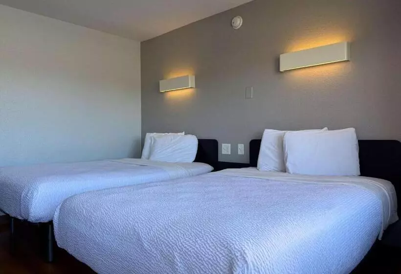 身障者適用スタンダードルーム, Motel 6simi Valley, Ca