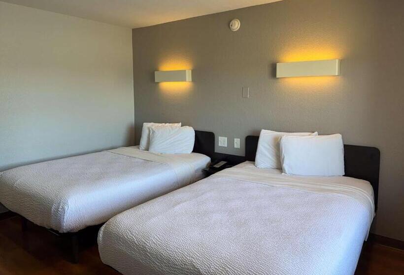 Четырехместный Номер Стандарт, Motel 6simi Valley, Ca