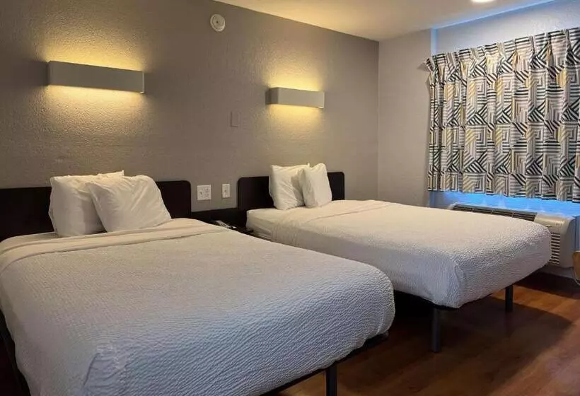 デラックスの４人部屋, Motel 6simi Valley, Ca