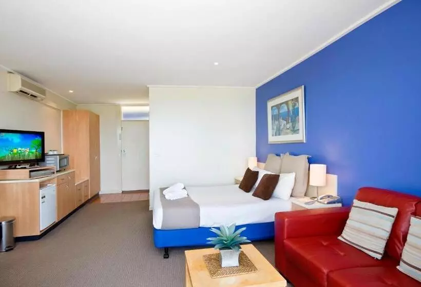 シングルデラックスルーム, The Sandridge Motel