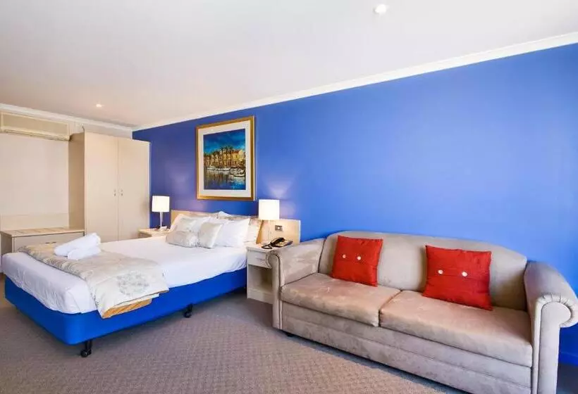 シングルデラックスルーム, The Sandridge Motel
