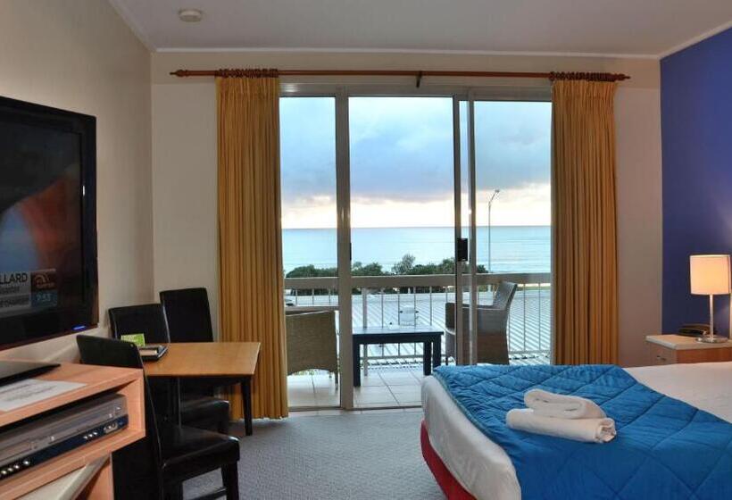 바다전망 이그제큐티브 룸, The Sandridge Motel