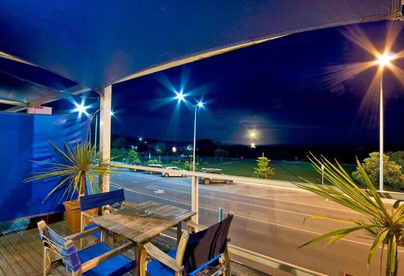 스탠다드 룸 킹사이즈 침대, The Sandridge Motel