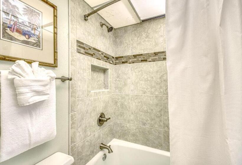 Апартаменты 1 Спальня, Kaanapali Shores 806