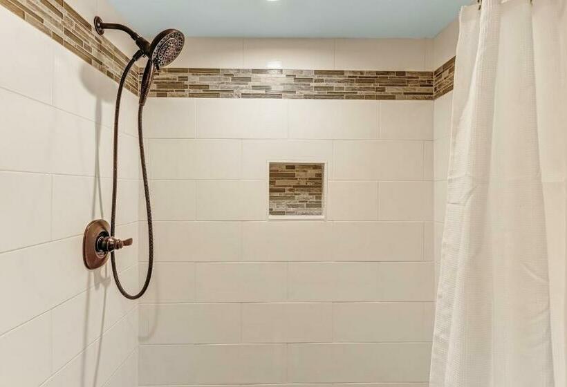 Апартаменты 2 Спальни, 2449 Ryan Gulch