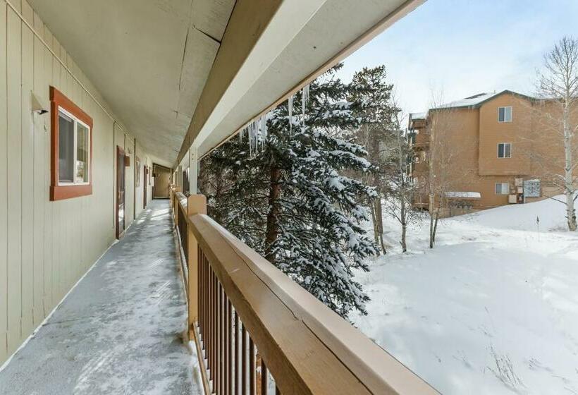 Апартаменты 2 Спальни, 2449 Ryan Gulch