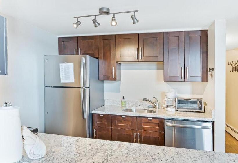 Апартаменты 2 Спальни, 2449 Ryan Gulch