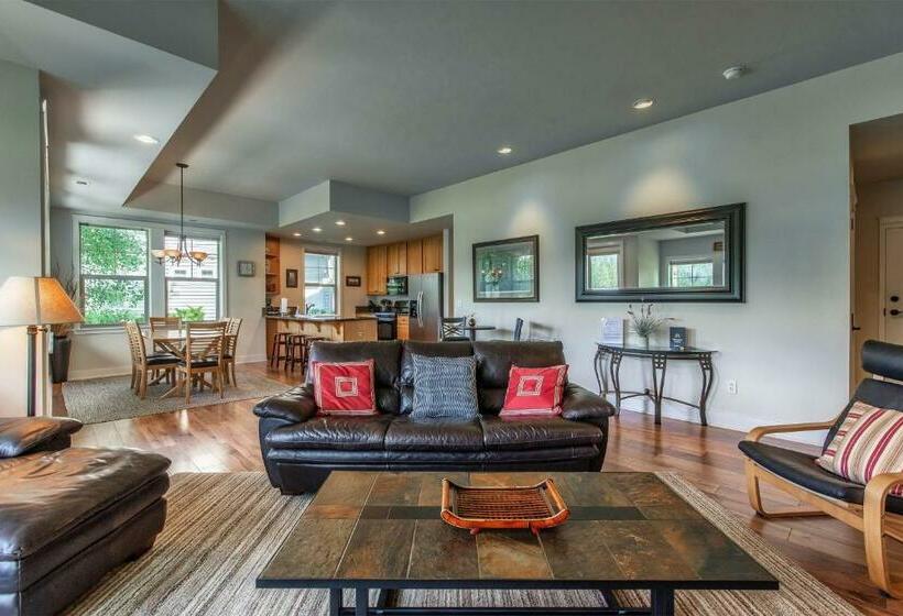 شقة غرفتين, Dover Bay  Bayside South