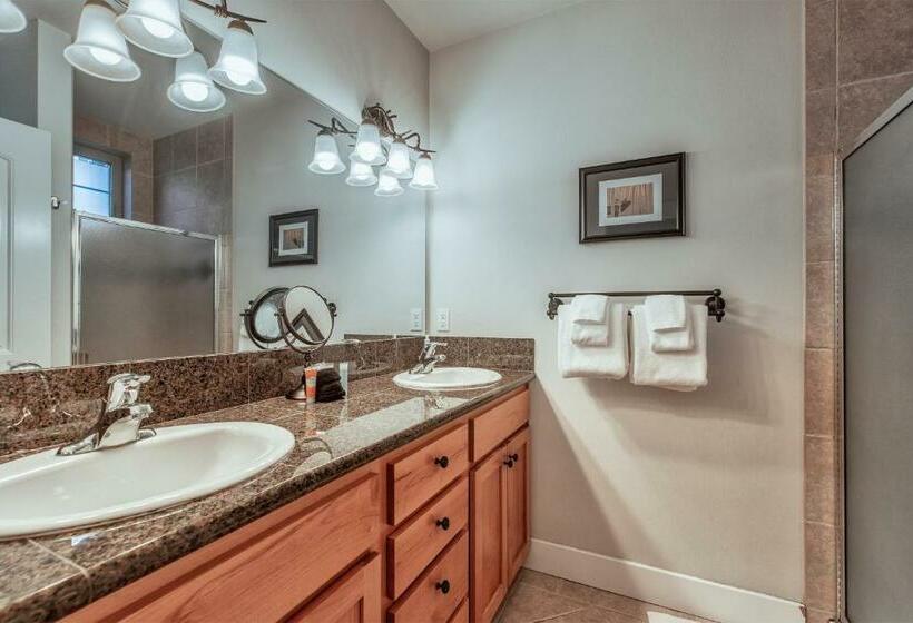 شقة غرفتين, Dover Bay  Bayside South