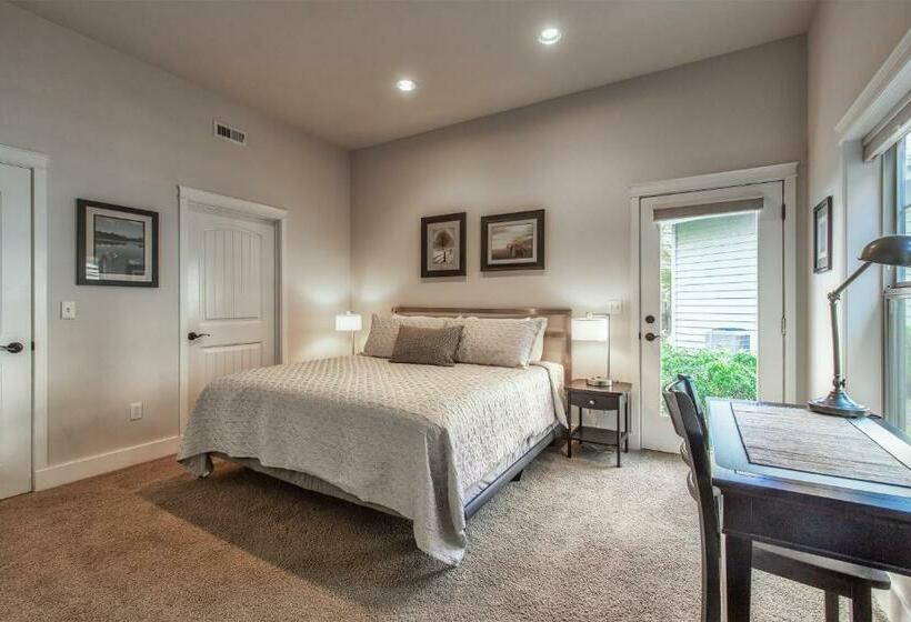 Апартаменты 2 Спальни, Dover Bay  Bayside South