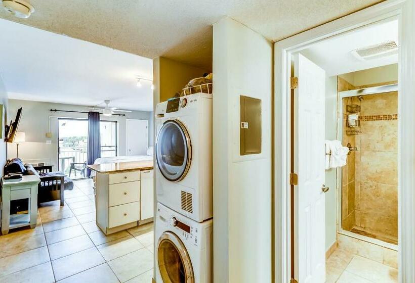 标准工作室, Sugar Beach