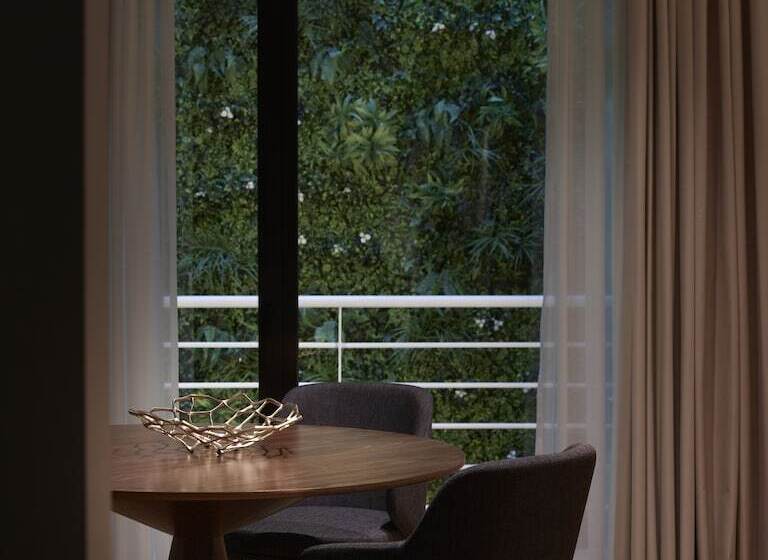 Семейный Номер Классика, Xenodocheio Milos