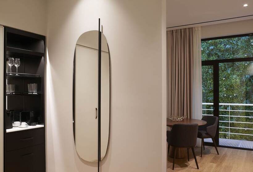 Семейный Номер Классика, Xenodocheio Milos