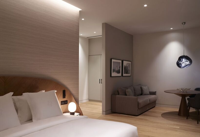 Семейный Номер Классика, Xenodocheio Milos