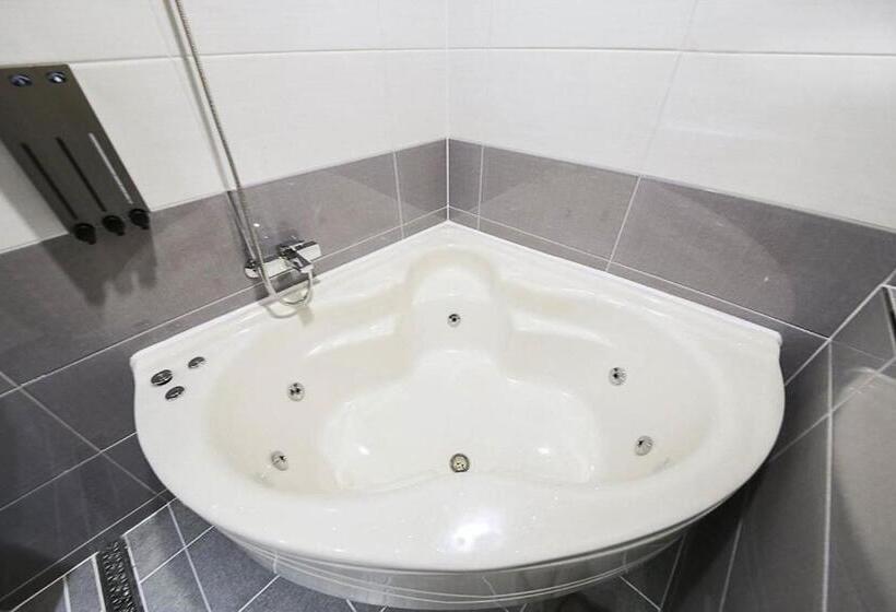 标准间, Gimpo Drive In Hotel Laboum