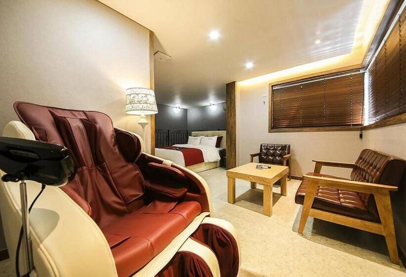 スタンダードルーム, Gimpo Drive In Hotel Laboum