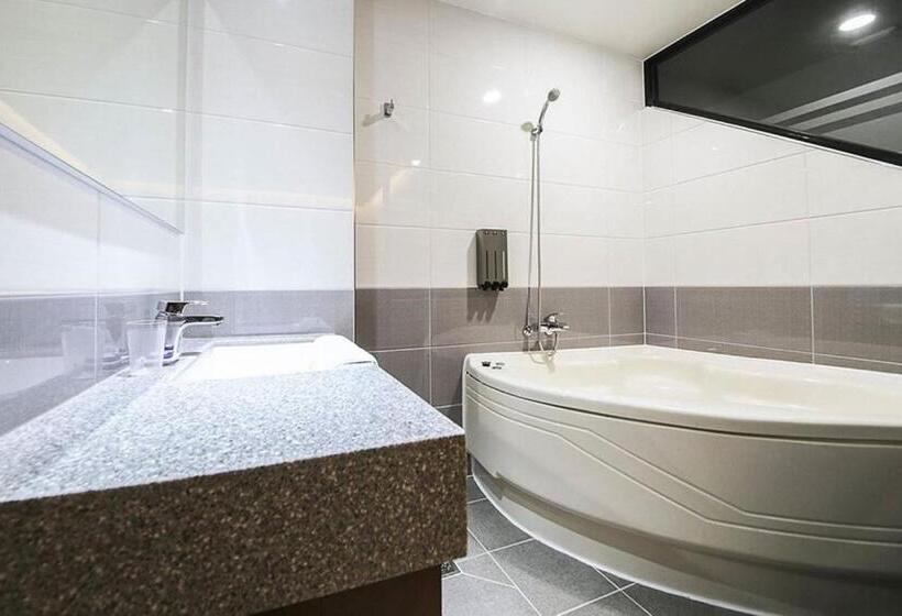 スタンダードルーム, Gimpo Drive In Hotel Laboum