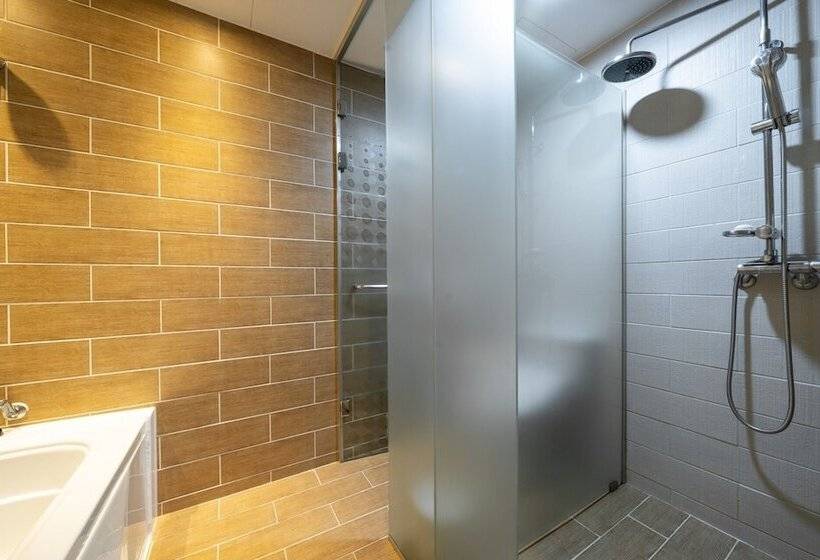 スタンダードルーム, Gimpo Drive In Hotel Laboum