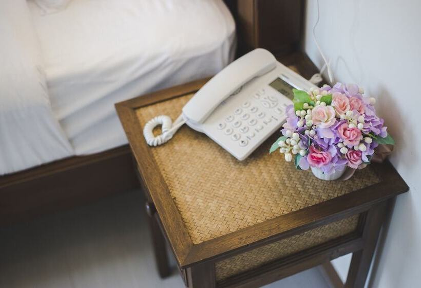 חדר סופריור, Chada Mantra