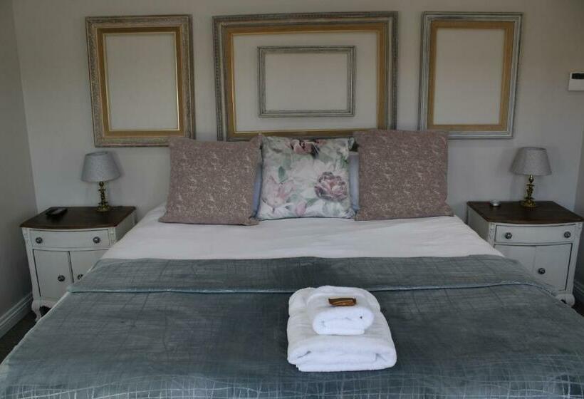 חדר דחוקס עם מיטת קינג, Oakview Guesthouse