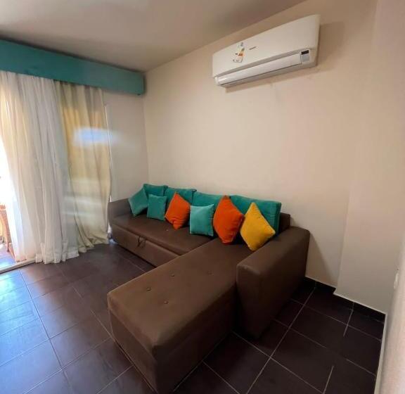 آپارتمان 1 خوابه با چشم‌انداز استخر, Porto Sharm Vib Suites