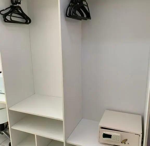 バルコニー付き１ベッドルームアパートメント, Suíte Com Varanda No Iloa   Sem Enxoval