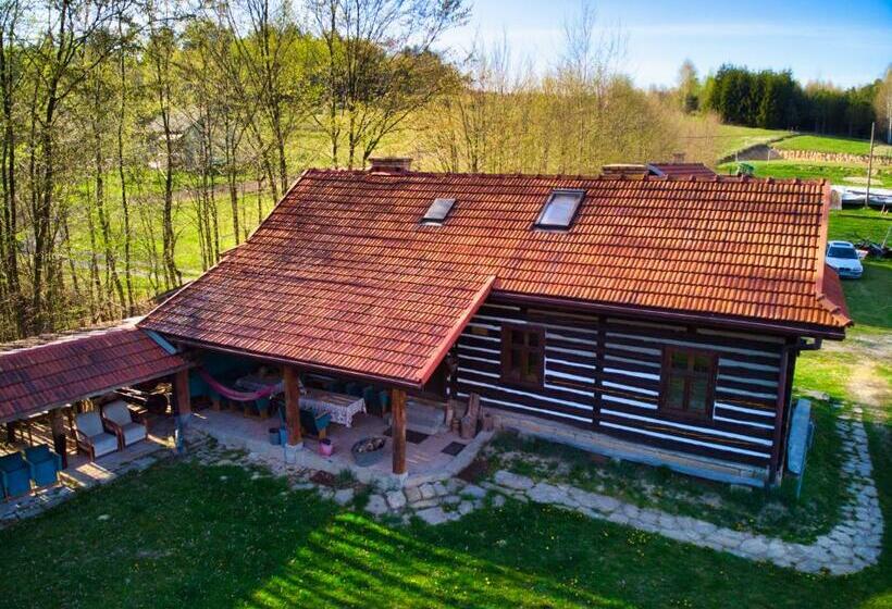 ３ベッドルームハウス, Gospodarstwo Agroturystyczne Paryja