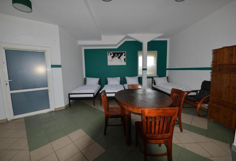 סטודיו משפחתי, Pokoje Gościnne U Klimosza