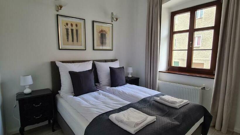 דירת חדר, Sukiennice Międzylesie