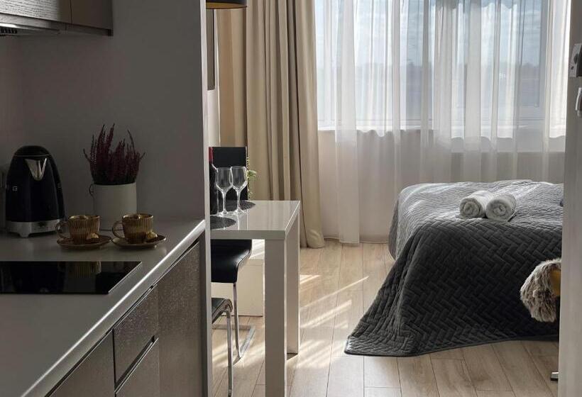Escritório Estándar, Ale Jerozolimskie Varsovia Apartments