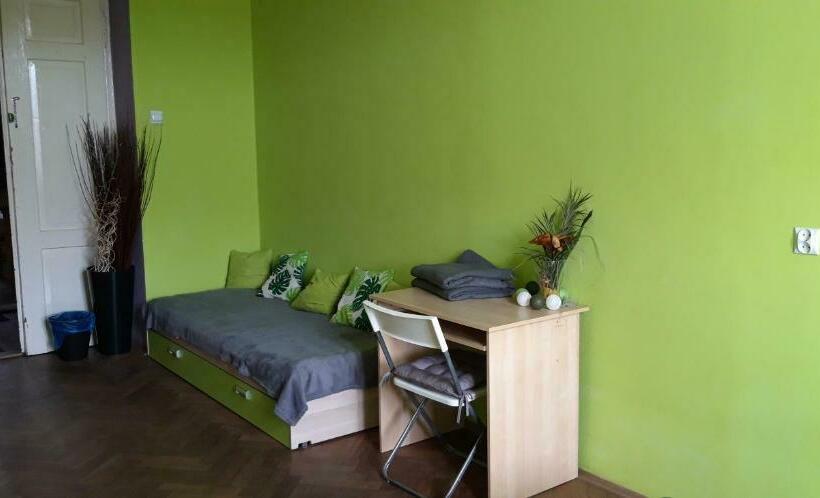 Номер Стандарт Совместная Ванная, Hostel Centrum Sabot