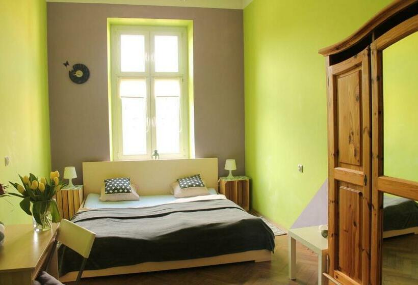 Номер Стандарт Совместная Ванная, Hostel Centrum Sabot