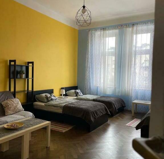 Номер Стандарт Четырехместный Совместный Санузел, Hostel Centrum Sabot