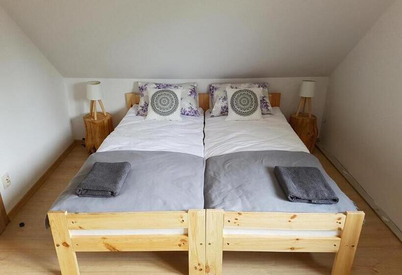 デラックストリプルルーム, Agroturystyka Pawlikówka